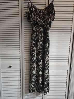 Banana Republic Grey and White Floral Maxi Dress - Sleeveless V-Neck